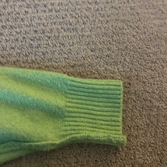 Cropped Urban Outfitters Turtleneck Sweater Size M - Picture 5 of 7